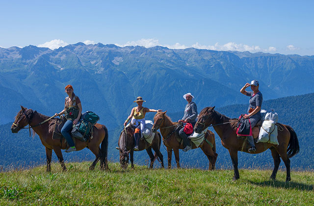 конные походы на Алтае летом