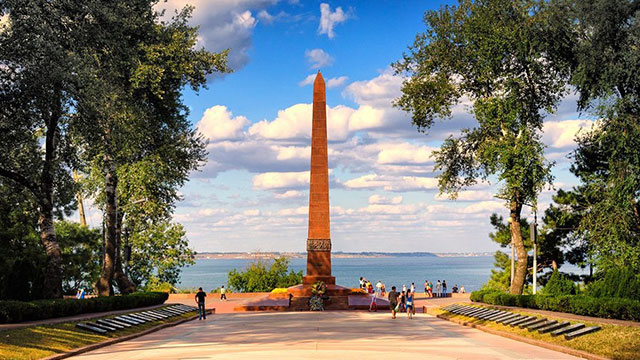 Одесса памятники войны
