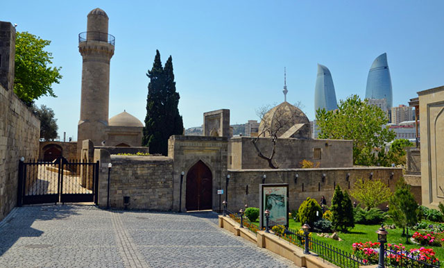 Дворцовая мечеть Ичери-шехер
