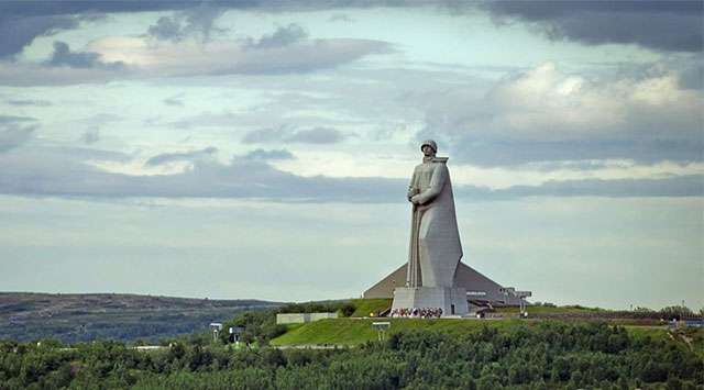 памятник Алеша Мурманск